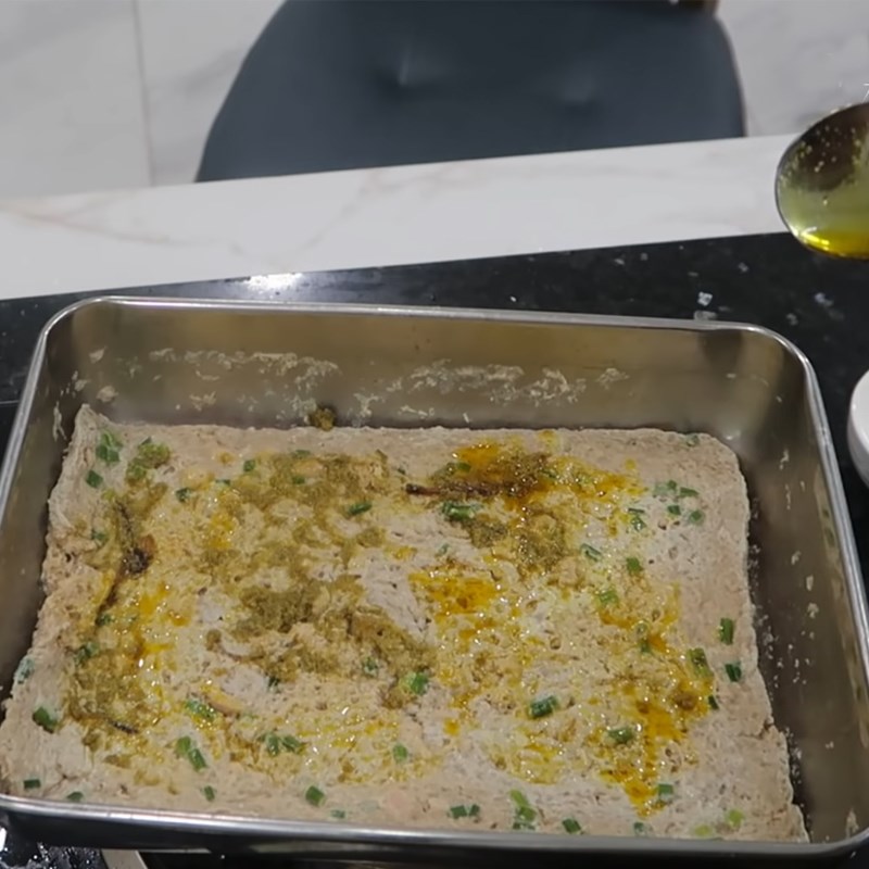 Làm và hấp chả