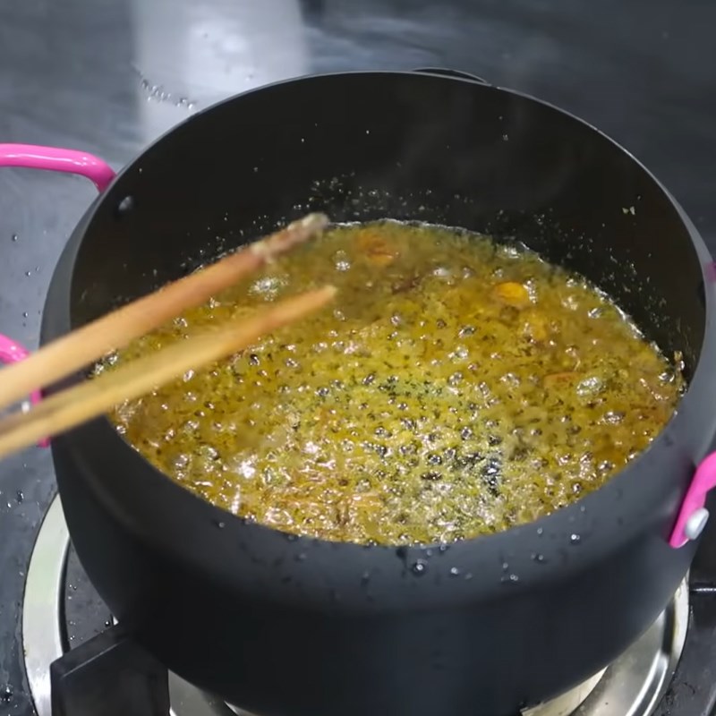 Xào gạch cua