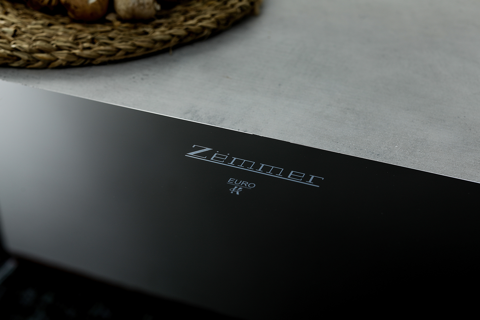 bep-tu-zemmer-izm-206-pro-2 Bếp từ Zemmer IZM 206 Pro