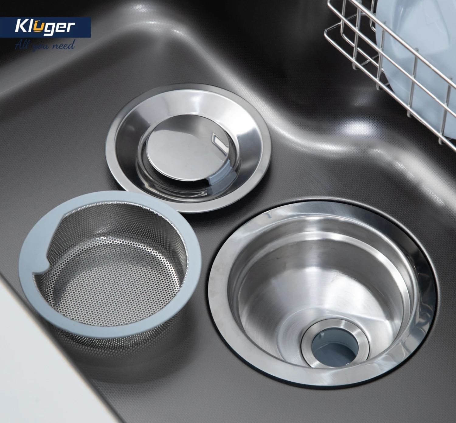 Chậu rửa Kluger KT8050FB-S80 sẽ luôn khô ráo và dễ dàng làm sạch, ngăn ngừa tích tụ nước và vi khuẩn nhờ thiết kế đáy chậu nghiêng 1 góc 3 - 4 độ