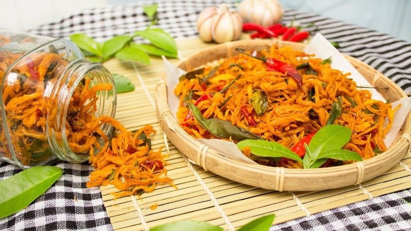 Thành phẩm và cảm nhận khi thưởng thức khô gà Thành phẩm và cảm nhận khi thưởng thức khô gà