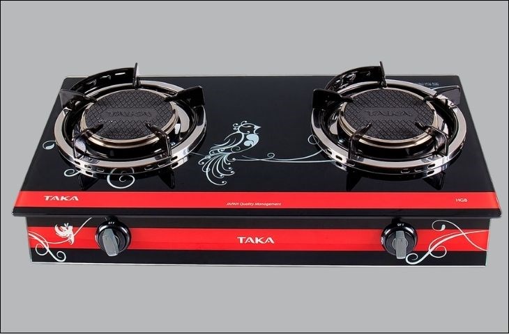 Bếp gas hồng ngoại Taka có mặt kính cường lực chịu nhiệt tốt, hạn chế tình trạng nứt vỡ khi sử dụng