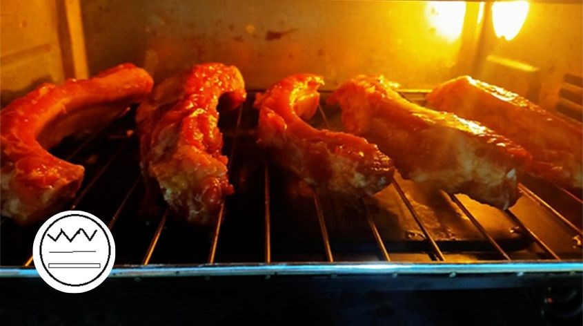 Các món sườn sẽ phù hợp với chế độ nướng kỹ hơn so với các chế độ khác