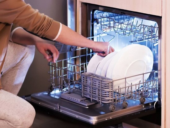 Chọn chế độ rửa tương ứng với số lượng bát đĩa