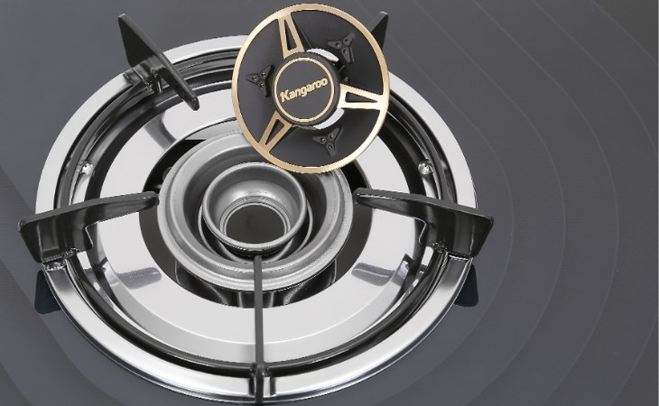 Bép đồng của bếp ga đôi Kangaroo KG519M bị lắp sai vị trí dẫn đến bếp hay bị tắt lửa