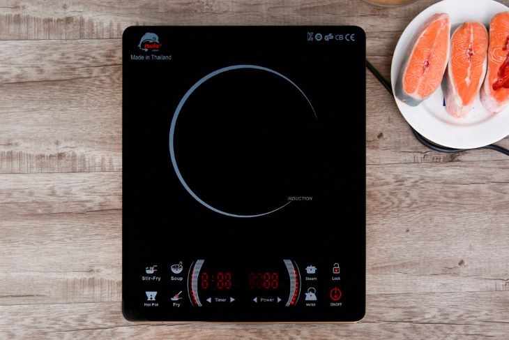 Bếp từ Iruka I-78 có công suất lớn 2000W, làm nóng vật dụng nấu nhanh, làm chín thức ăn mau, dùng tiết kiệm điện