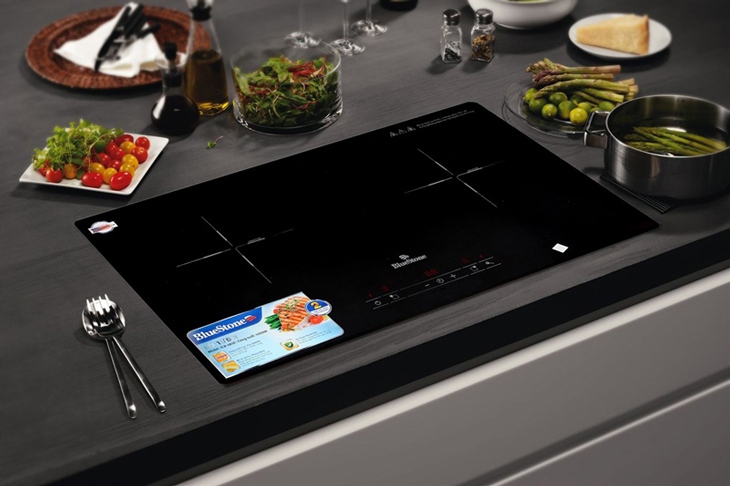 Bếp điện từ đôi lắp âm Bluestone ICB-6818 không phát sinh khói và CO2, bảo vệ sức khỏe gia đình