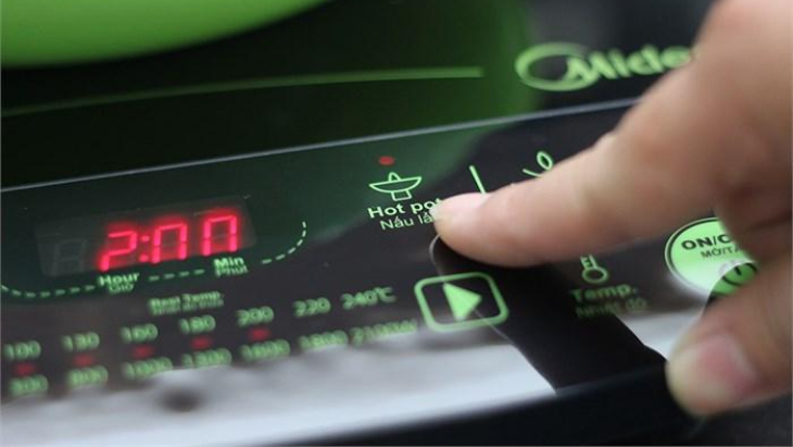 Chế độ nấu lẩu trên bếp điện từ