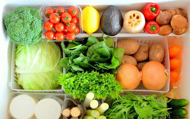 Rửa rau xanh cho sạch và đợi thật ráo nước mới bỏ vào tủ lạnh Rửa rau xanh cho sạch và đợi thật ráo nước mới bỏ vào tủ lạnh