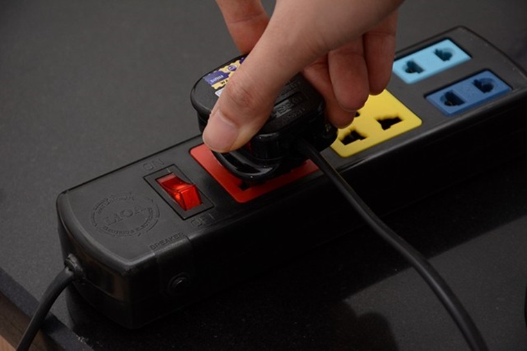 Bếp nên sử dụng ổ cắm điện riêng