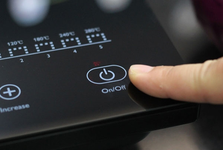 Tắt bếp, đơi bếp từ nguội mới rút dây nguồn