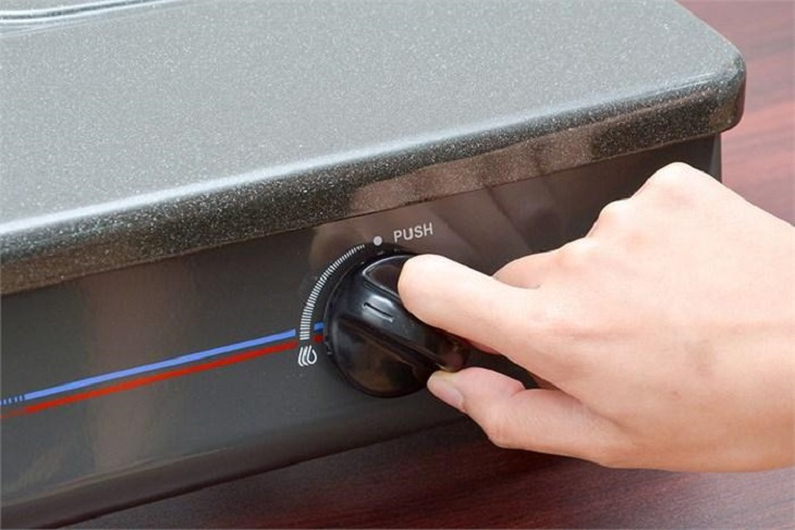 Bếp gas hồng ngoại sử dụng hệ thống đánh lửa bằng IC phù hợp sử dụng ở khu vực có độ ẩm cao