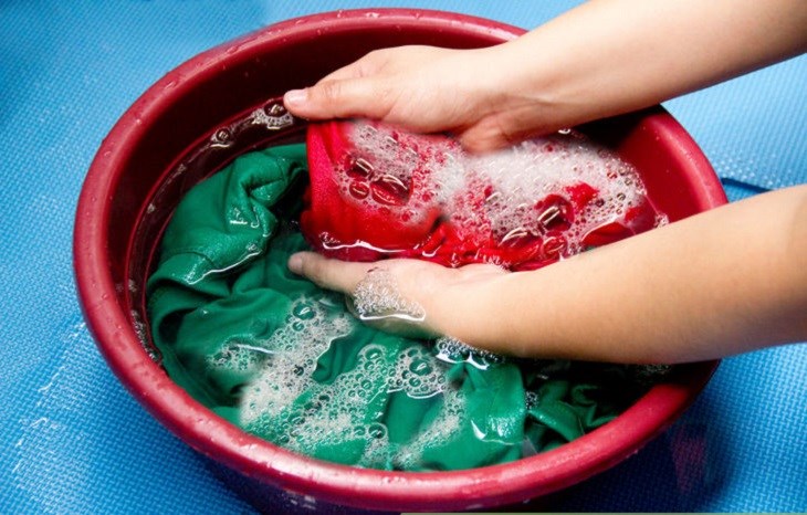 Giặt quần áo vào buổi sáng giúp đồ được làm khô nhanh hơn