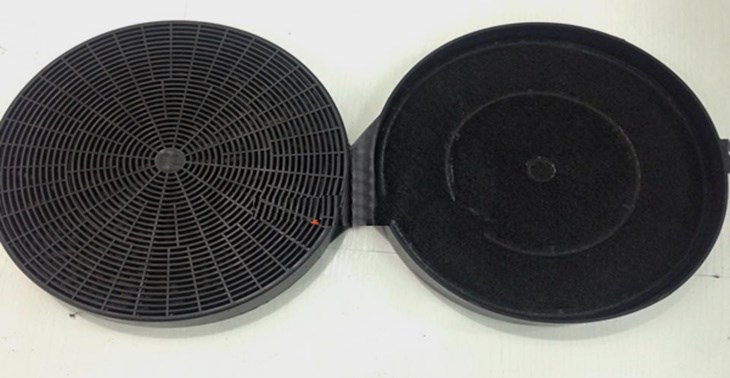 Không thay than hoạt tính thường xuyên làm chúng tích tụ nhiều tạp chất, mùi hôi và gây ảnh hưởng đến khả năng hoạt động của máy