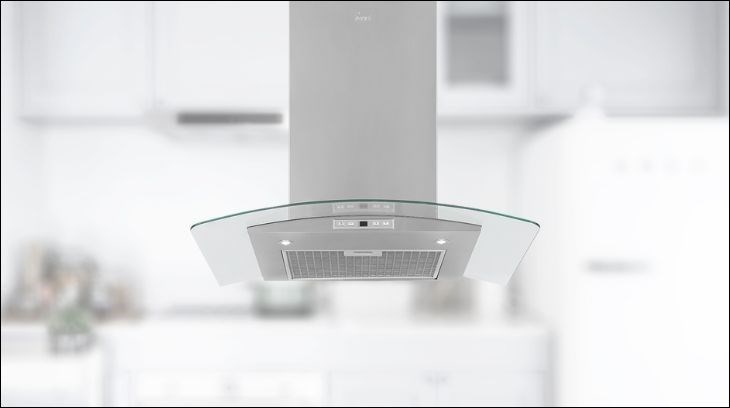 Khi máy hút mùi áp tường kính cong Teka NC 780 hoạt động chỉ cho độ ồn khoảng 70 dB nên không gây ảnh hưởng đến người xung quanh