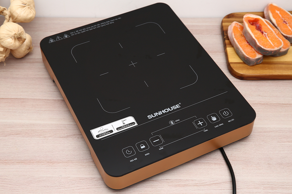 Bạn cần đảm bảo bề mặt bếp đã nguội hoàn toàn