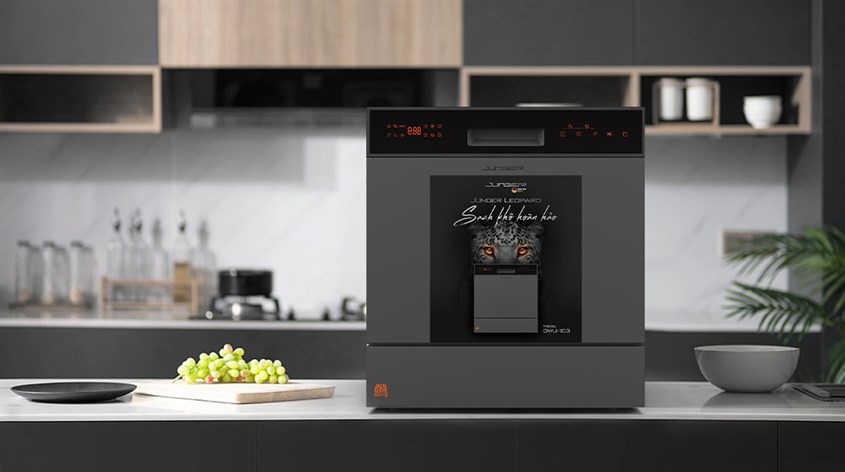 Máy rửa chén Junger Leopard DWJ- 103 sở hữu màu sắc đen - xám sang trọng
