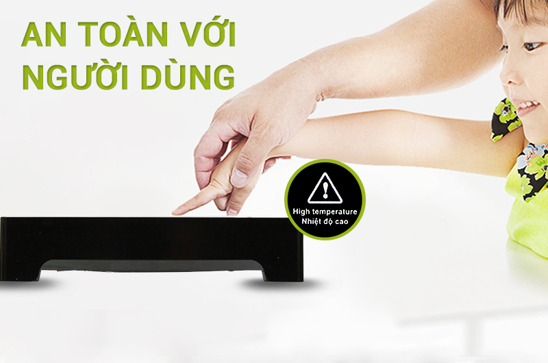 Hình minh họa là Bếp hồng ngoại Midea MIR-T2013DA có cảnh báo mặt bếp còn nóng