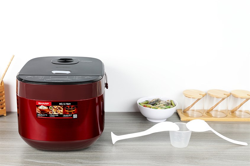 Nồi cơm điện tử Sharp 1.8 lít KS-COM194EV-RD có công nghệ nấu 3D hiện đại