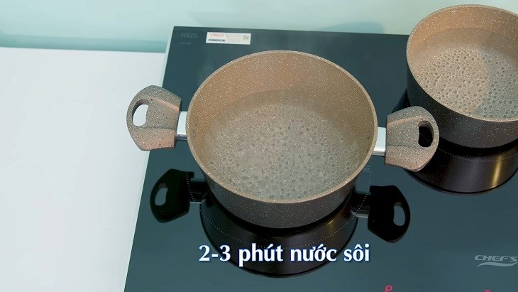 Đánh giá chi tiết Bếp từ 3 vùng nấu lắp âm Chef's EH - IH536