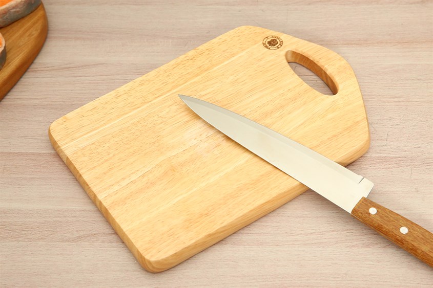 Lựa chọn Thớt thái gỗ chữ nhật 28.5 x 20 cm Trường Sơn CA285 đang được kinh doanh tại Điện máy XANH khi cần thay thớt mới cho căn bếp nhà mình