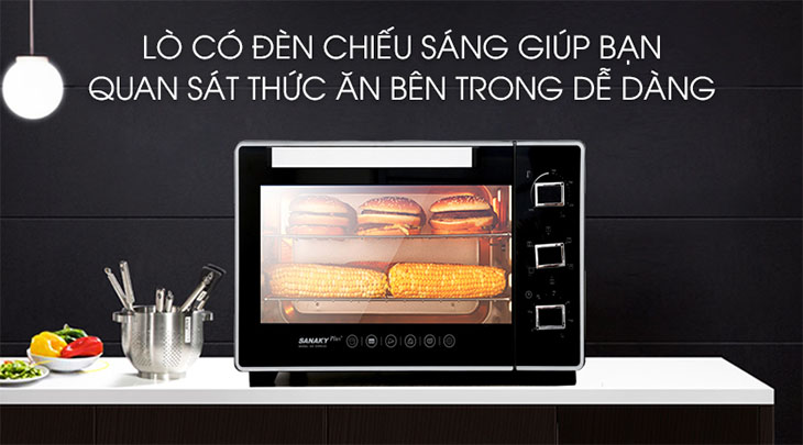 Đèn trong khoang lò giúp bạn dễ dàng theo dõi tình trạng thực phẩm bên trong