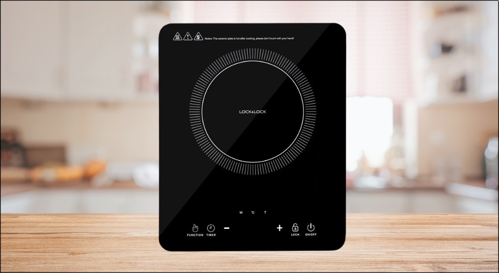 Bếp điện từ Lock&Lock có mặt kính pha lê chịu lực tốt, chịu nhiệt cao và dễ dàng vệ sinh