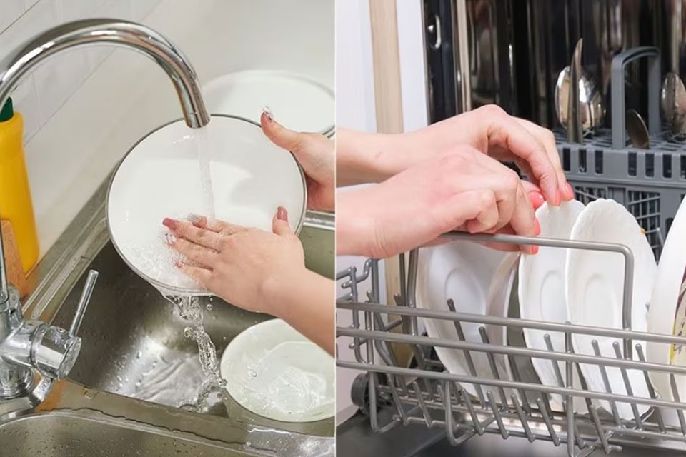 Đừng tráng bát – chỉ cần cạo sạch thức ăn thừa