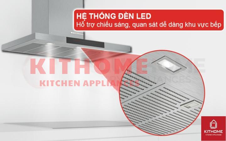 Đèn LED chiếu sáng, hỗ trợ nấu ăn dễ dàng