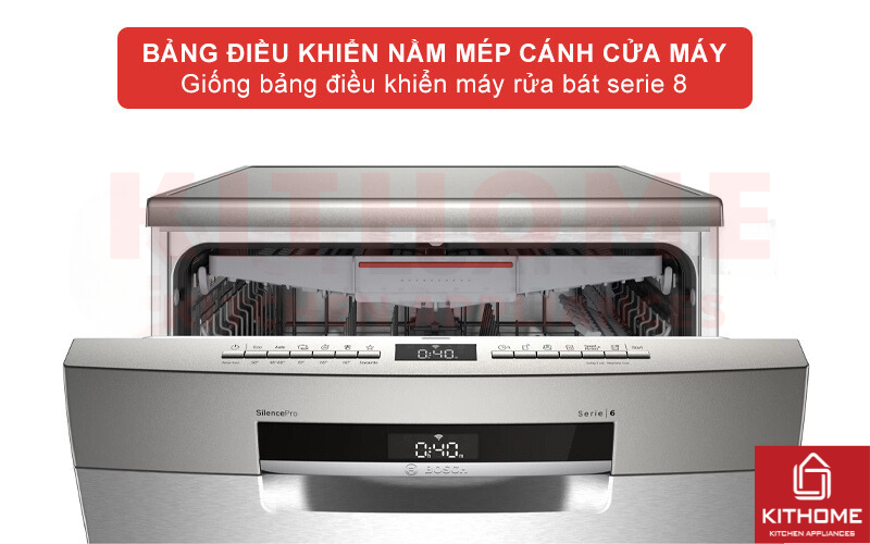 Bảng điều khiển nằm mép cánh máy rửa bát Bosch serie 6 SMS6ECI07E.
