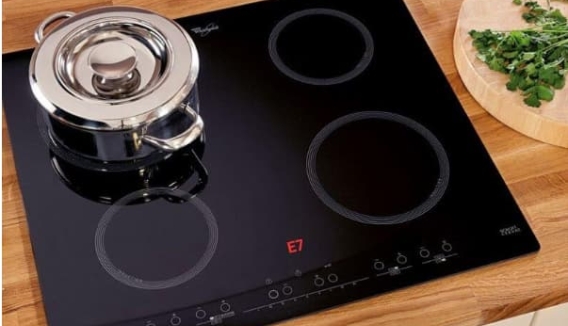 Bếp từ báo lỗi E7: Nguyên nhân và cách sửa đơn giản tại nhà